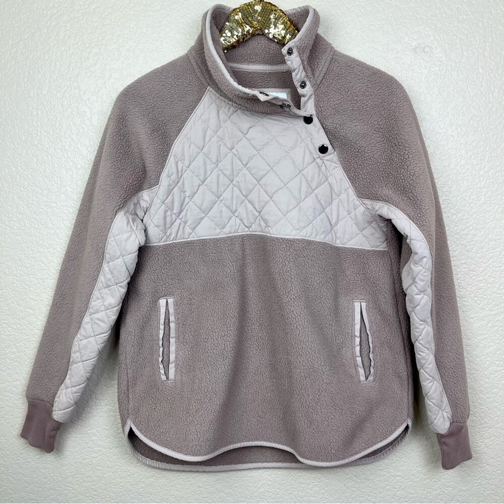 Abercrombie & Fitch • Asymmetrical Snap-Up Fleece